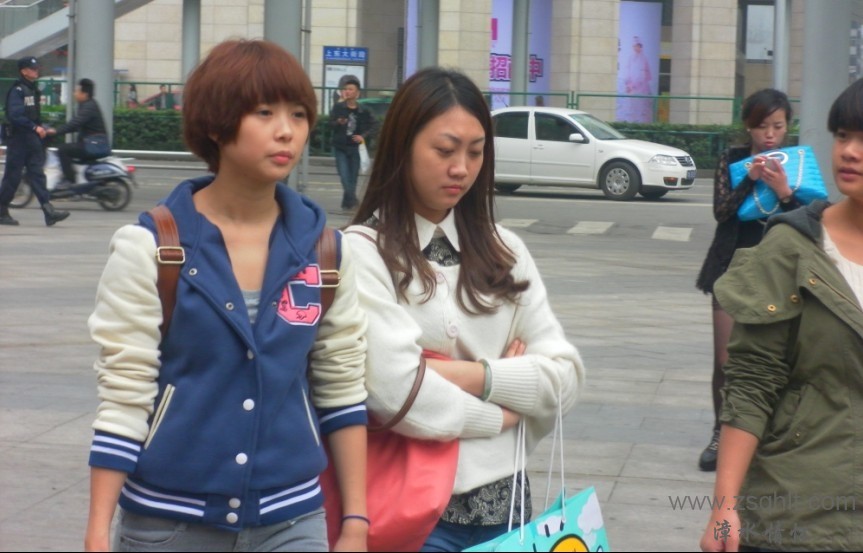8TAIJ[8R`U@5TBW~9FZMD`3.jpg